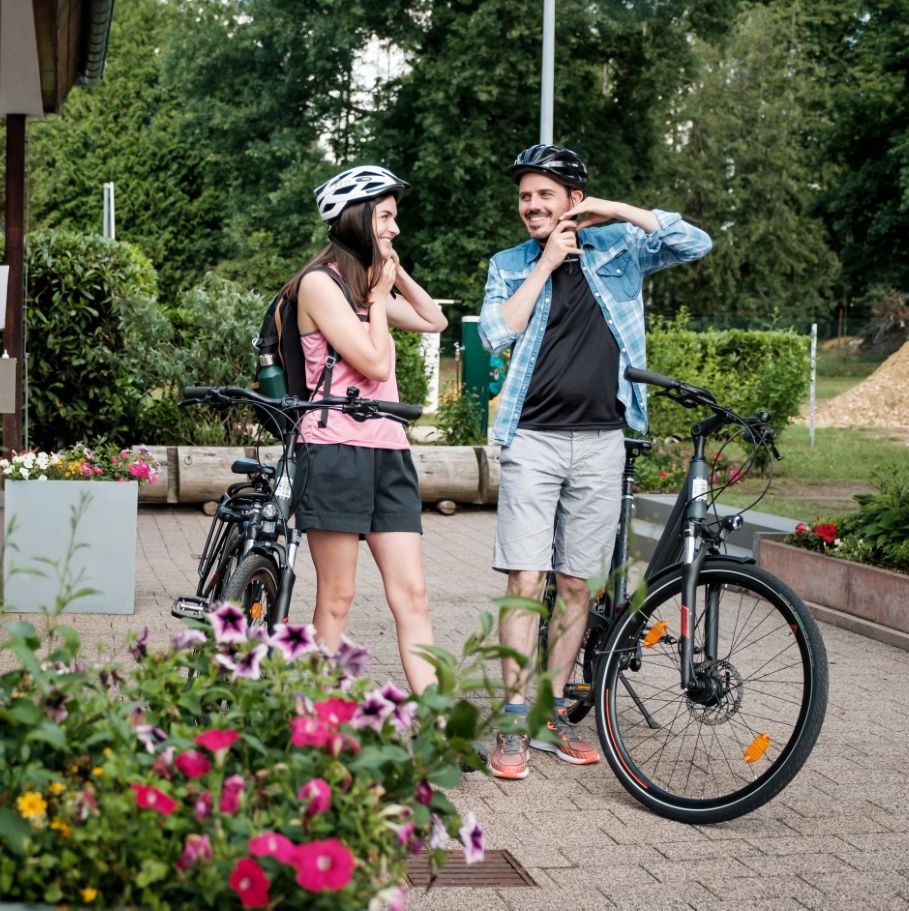 Bezoekers hebben een fiets gehuurd in Beaufort 